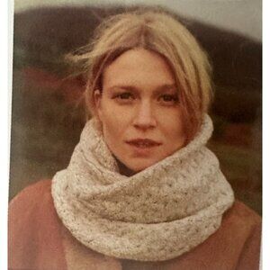 ERIN Oatmeal Made in Ireland Neck Scarf NEW with tags